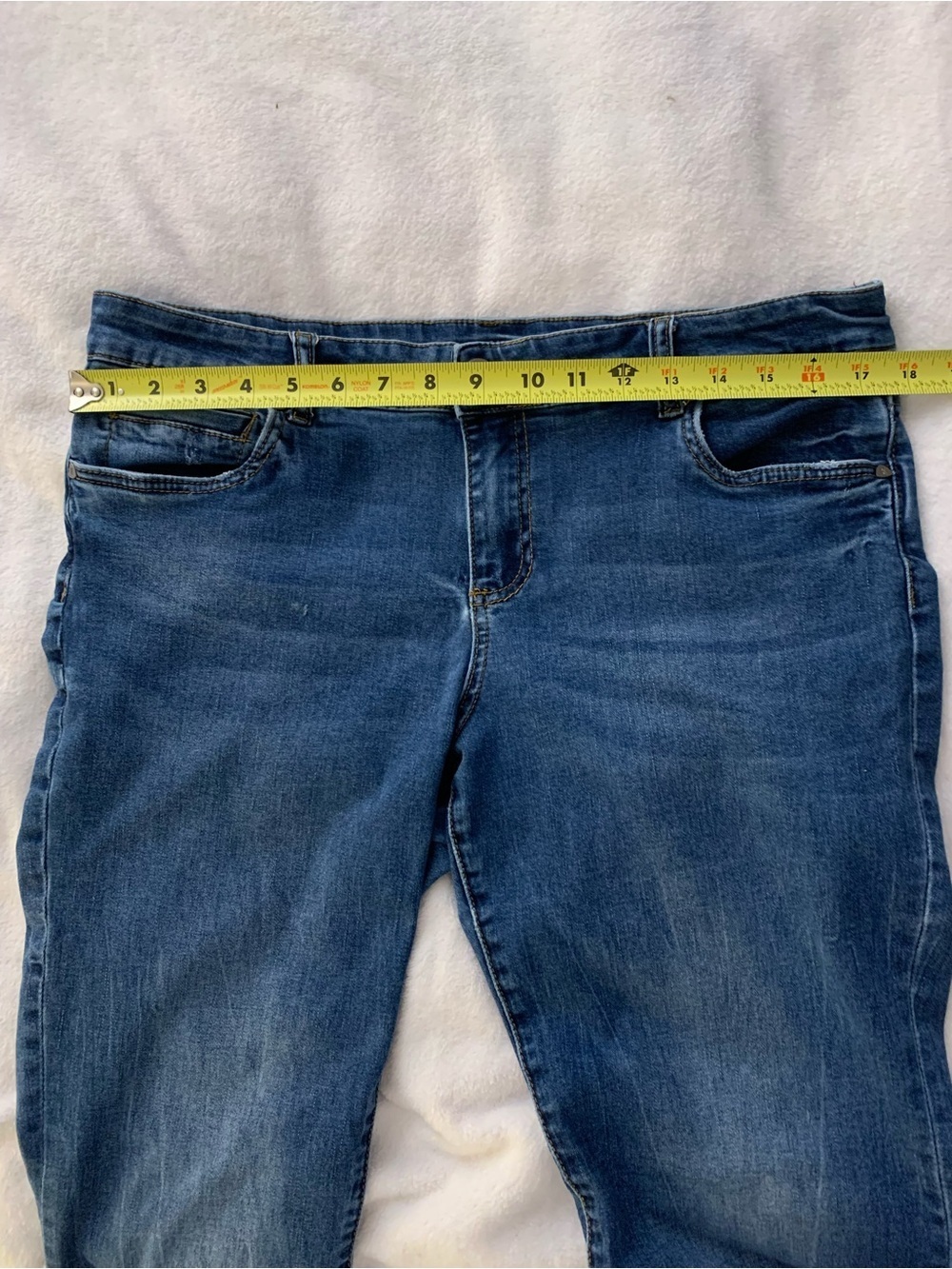 KUT Catherine Boyfriend Jeans Size 14P Made in the USA Distressed Medium Wash - Picture 10 of 16